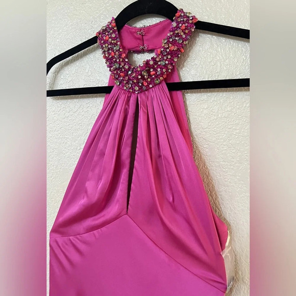 New Mac Duggal 68063 Keyhole High Halter Neck Cutout Back Dress In FUCHSIA Sz 16 - Picture 5 of 6